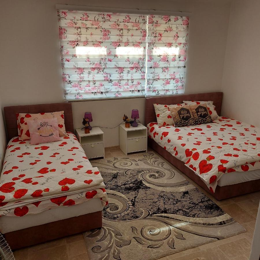 Lovely, Neat And Quite Apartment Dalia, Private Parking ซาราเยโว ภายนอก รูปภาพ