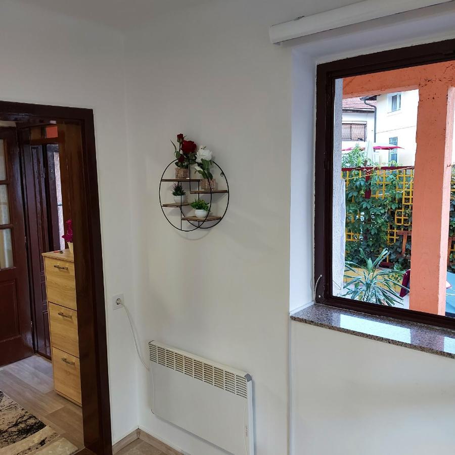 Lovely, Neat And Quite Apartment Dalia, Private Parking ซาราเยโว ภายนอก รูปภาพ