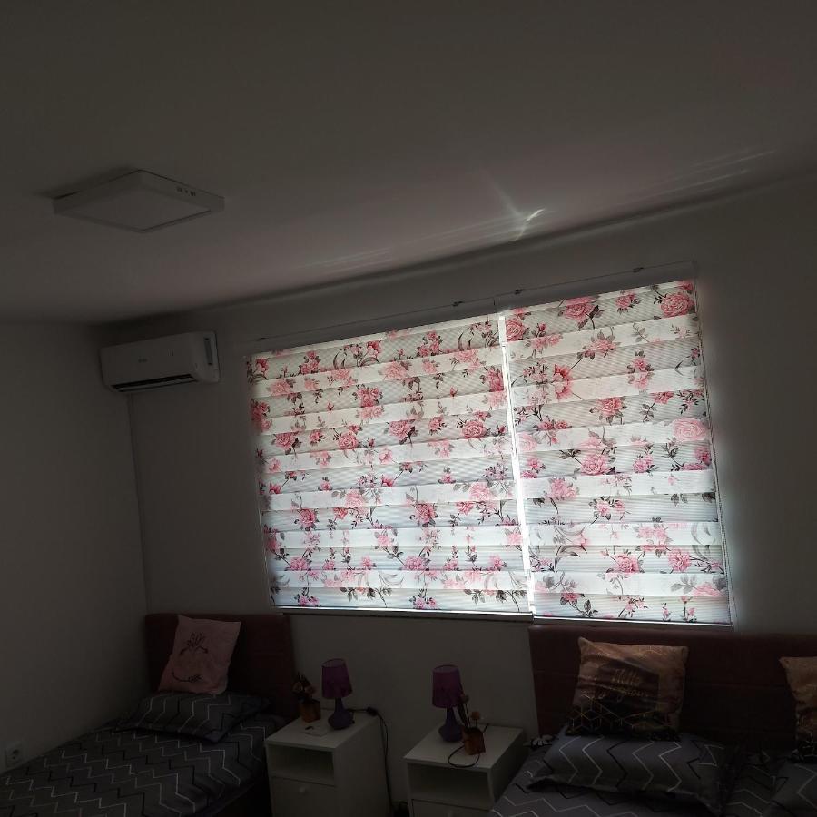 Lovely, Neat And Quite Apartment Dalia, Private Parking ซาราเยโว ภายนอก รูปภาพ